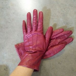Vintage Paolo Vico 100% Lined Leather Gloves.
